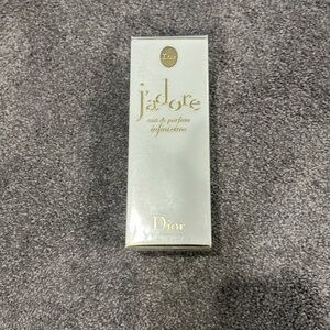 Jadore 
Eau de parfum
Infinissime